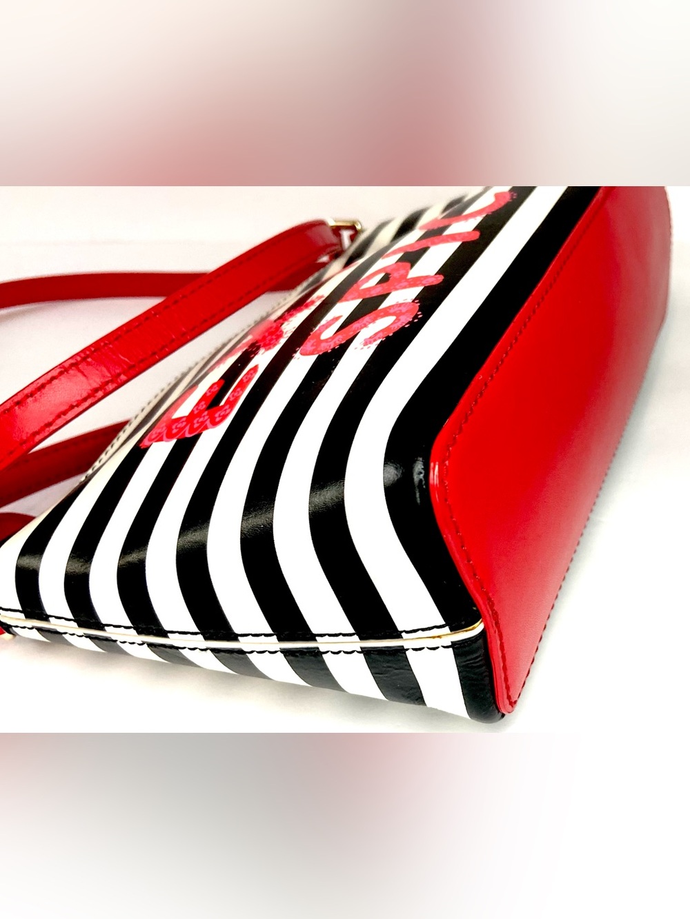 EUC 2018 novelty kate spade Black & White Striped "Extra Spicy" Crossbody - Picture 7 of 13